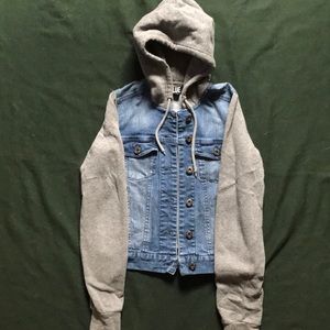 Hooded denim jacket